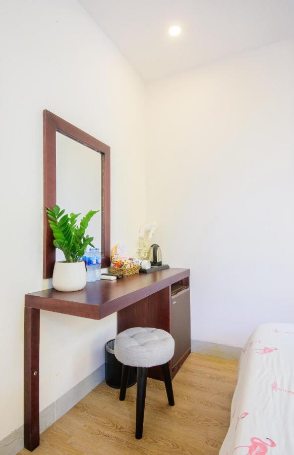 Azure Hotel Da Nang - Beach Экстерьер фото